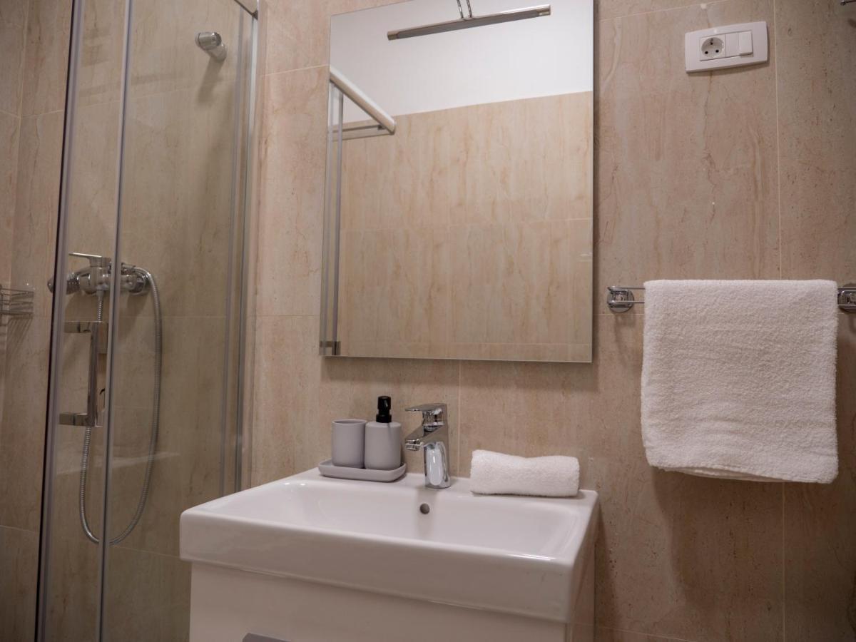 Apartments Aura Deskle Zewnętrze zdjęcie