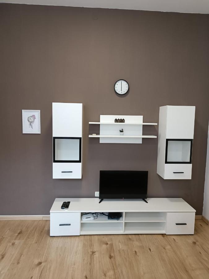 Apartments Aura Deskle Zewnętrze zdjęcie